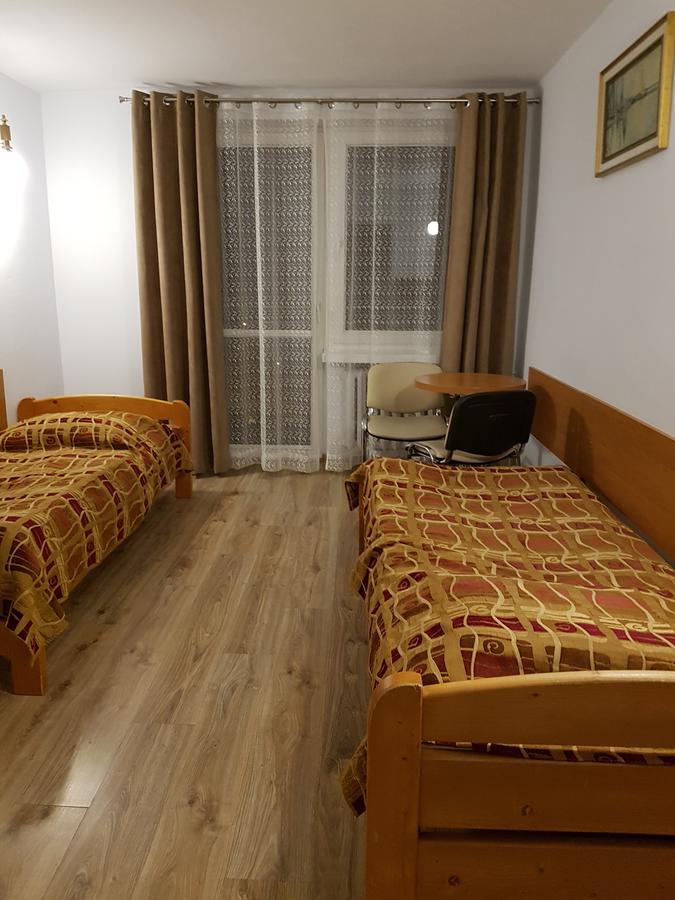 מלון מוז'ינה Korona Sanatorium Uzdrowiskowe מראה חיצוני תמונה